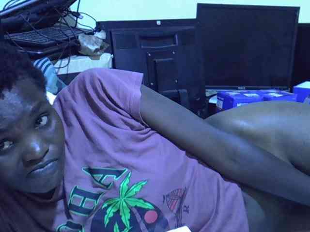 Cute-aliyah webcam