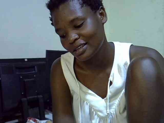 Cute-aliyah webcam