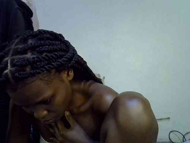 Cute-aliyah webcam