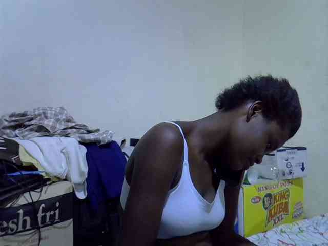 Cute-aliyah webcam