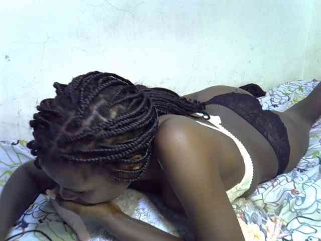 Cute-aliyah webcam