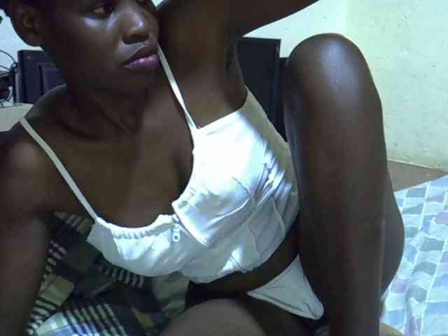 Cute-aliyah webcam