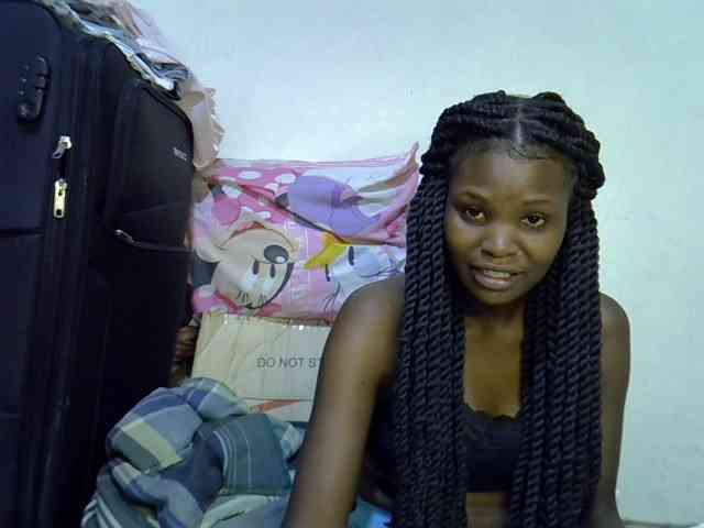 Cute-aliyah webcam