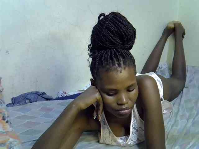 Cute-aliyah webcam