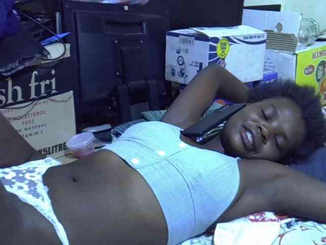 Cute-aliyah webcam
