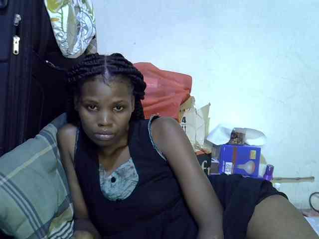 Cute-aliyah webcam