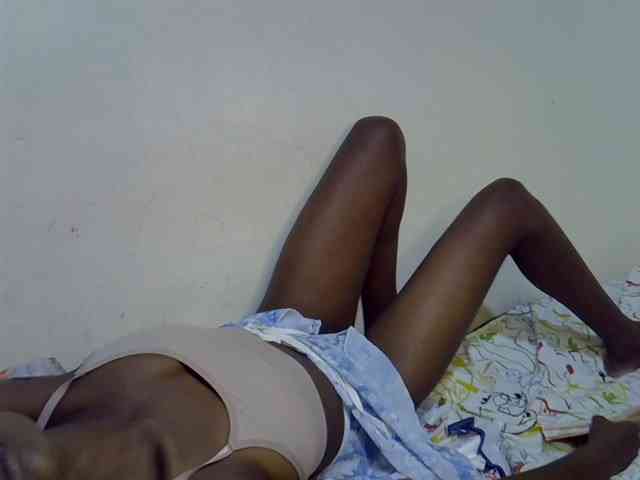 Cute-aliyah webcam