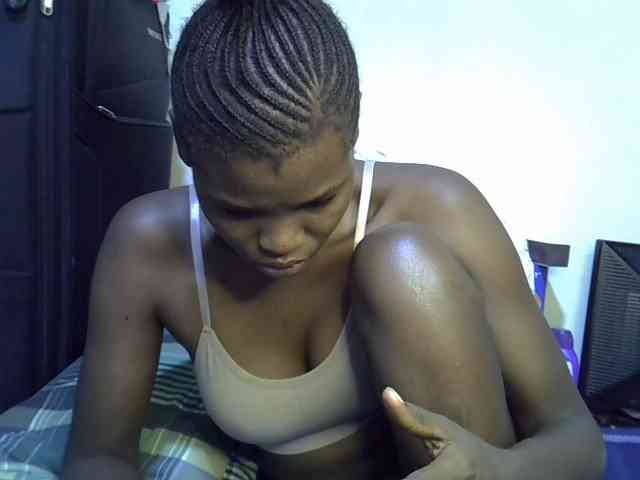 Cute-aliyah webcam