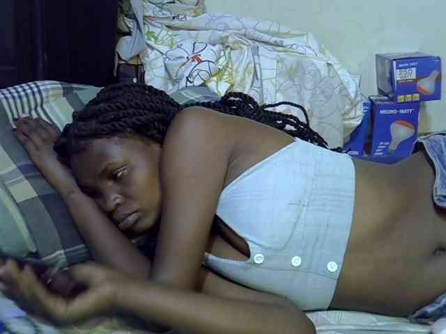 Cute-aliyah webcam
