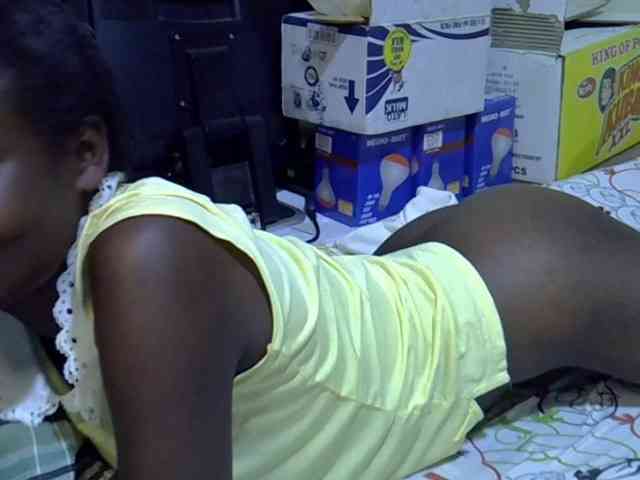 Cute-aliyah webcam