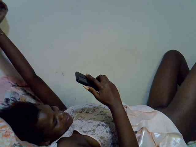 Cute-aliyah webcam