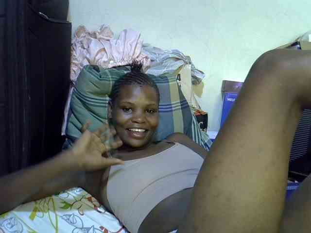Cute-aliyah webcam