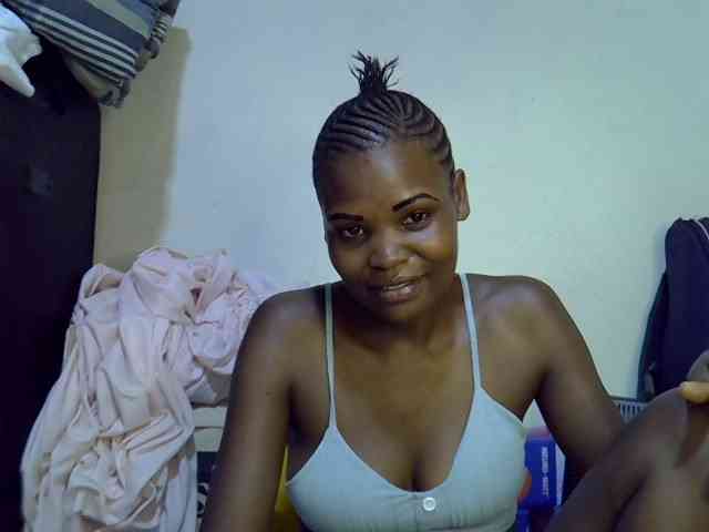 Cute-aliyah webcam