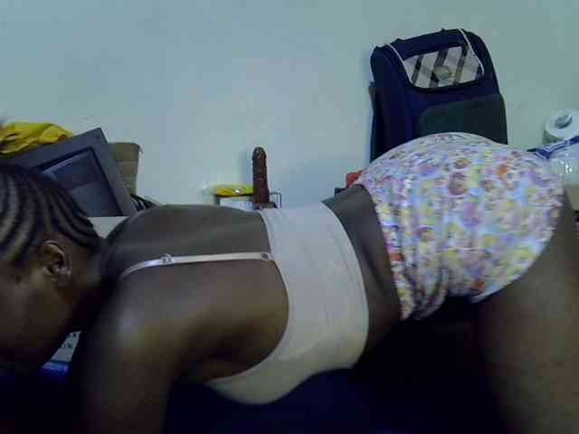 Cute-aliyah webcam