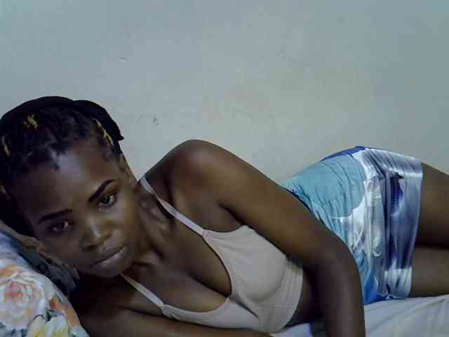 Cute-aliyah webcam
