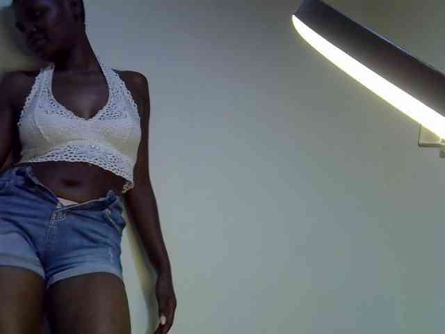Cute-aliyah webcam