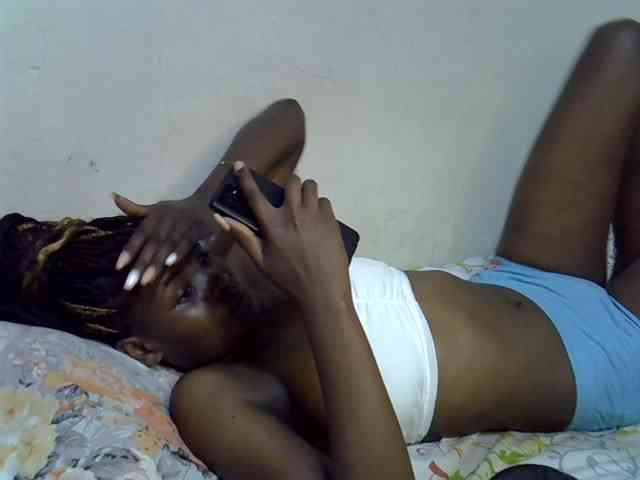 Cute-aliyah webcam