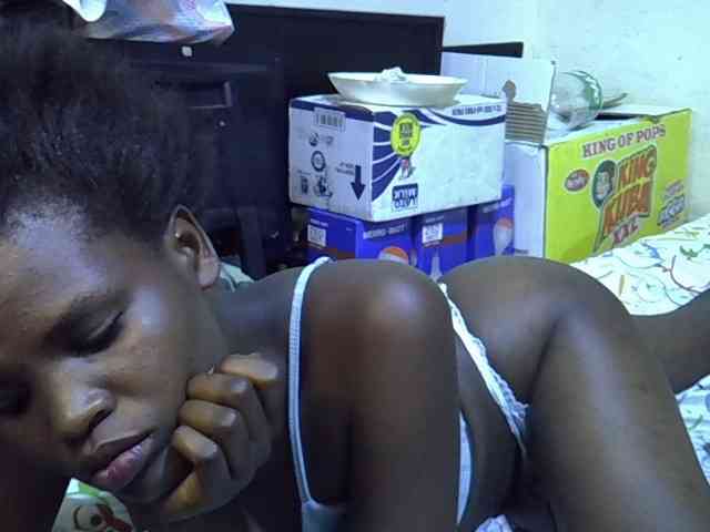 Cute-aliyah webcam