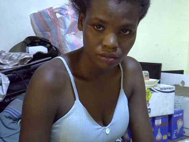 Cute-aliyah webcam