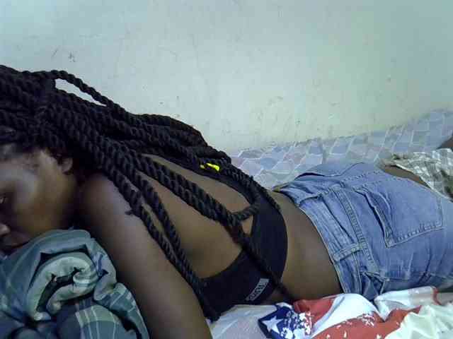 Cute-aliyah webcam