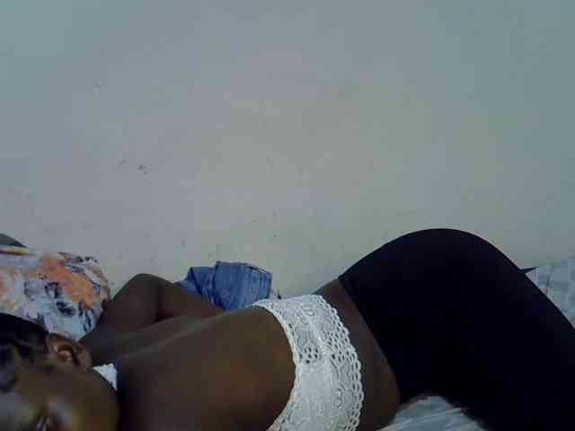 Cute-aliyah webcam