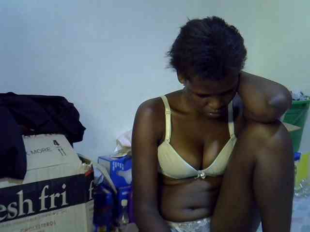 Cute-aliyah webcam