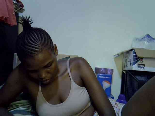 Cute-aliyah webcam