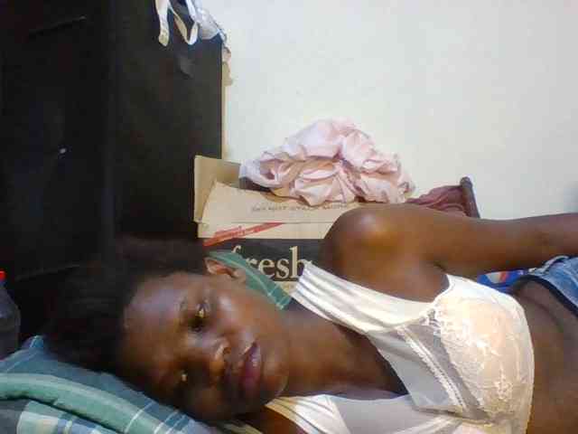Cute-aliyah webcam