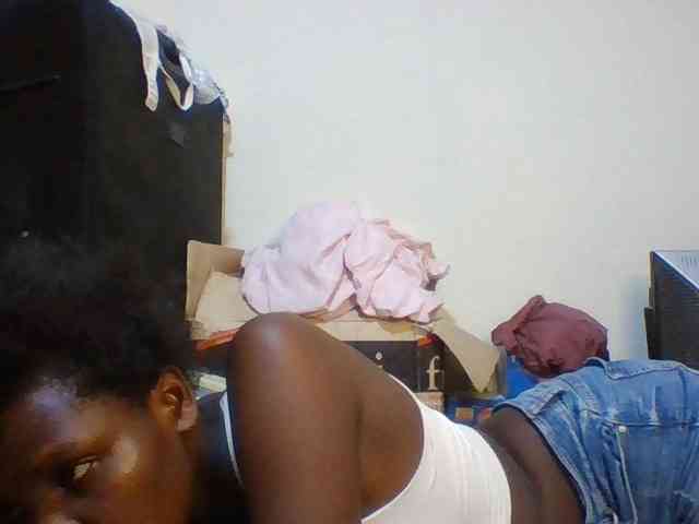 Cute-aliyah webcam