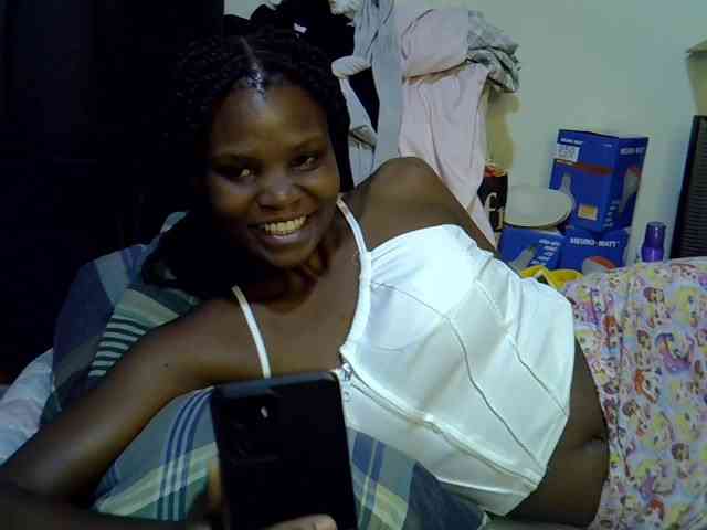 Cute-aliyah webcam