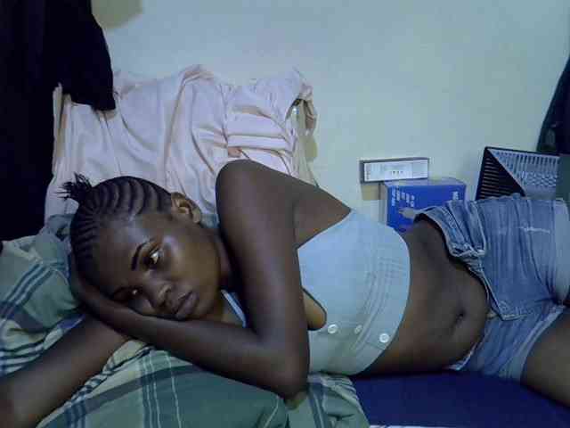 Cute-aliyah webcam