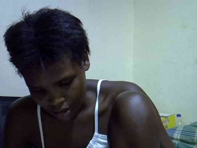 Cute-aliyah webcam