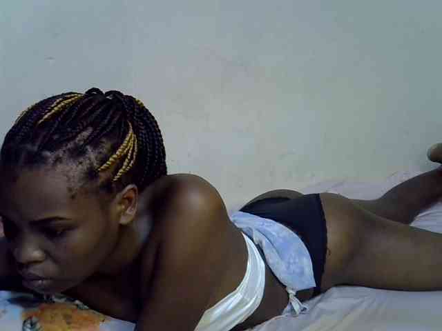 Cute-aliyah webcam