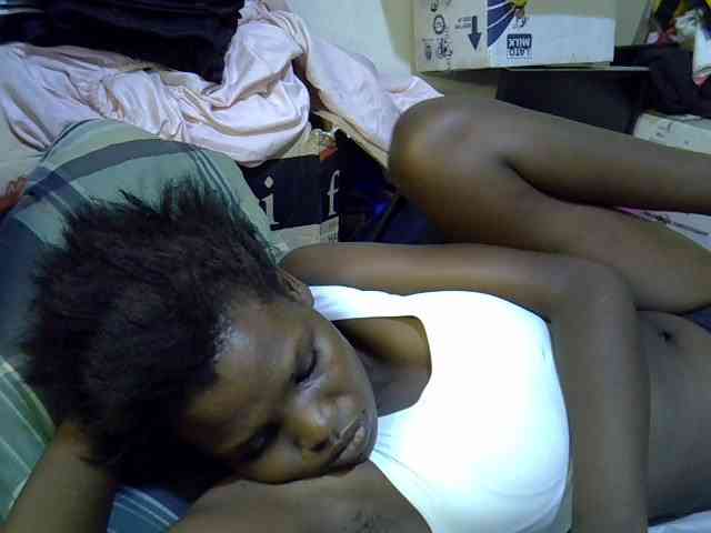 Cute-aliyah webcam
