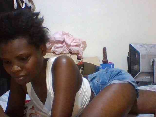 Cute-aliyah webcam