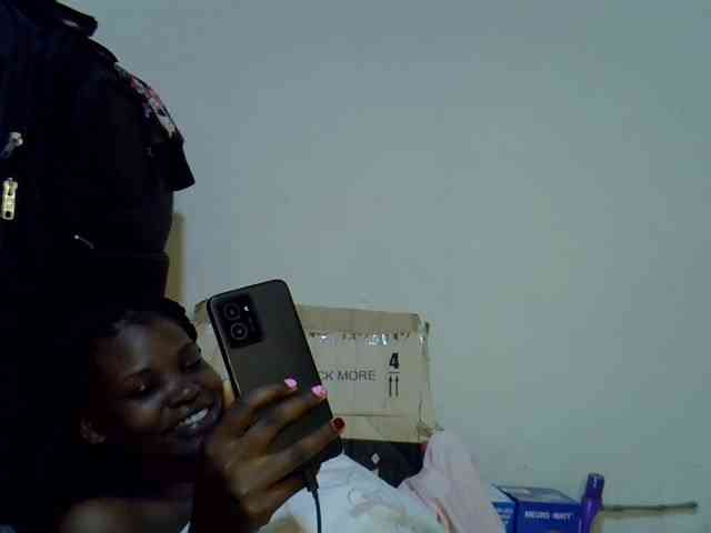 Cute-aliyah webcam