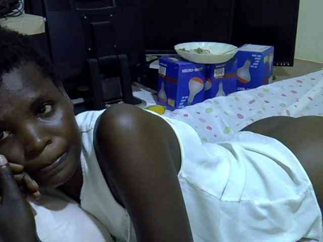 Cute-aliyah webcam