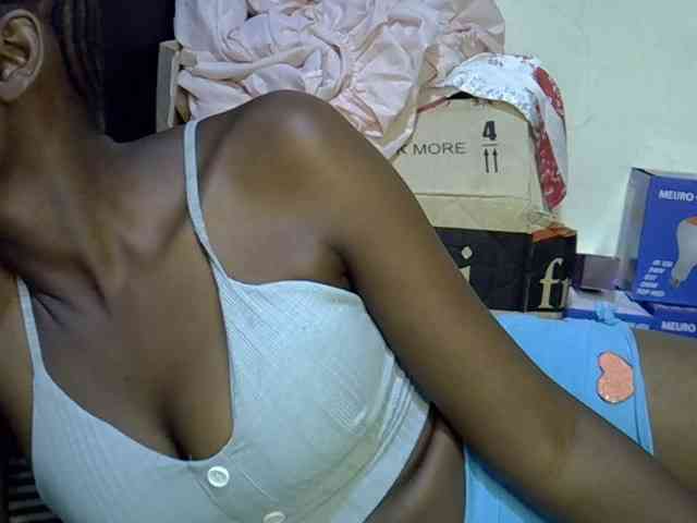 Cute-aliyah webcam