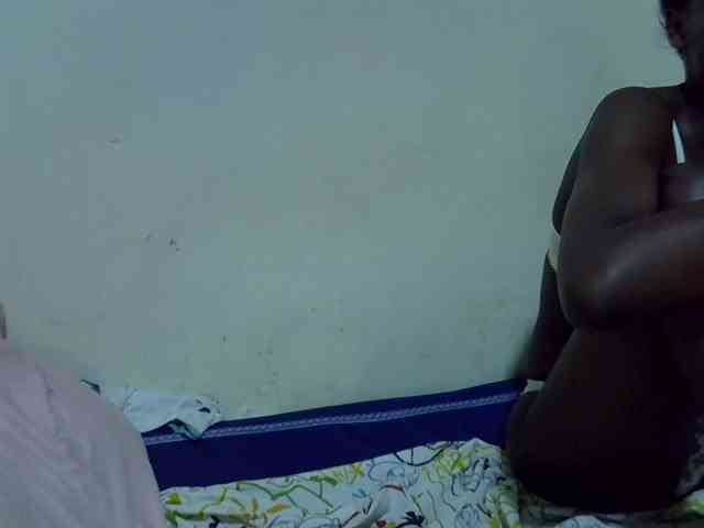 Cute-aliyah webcam