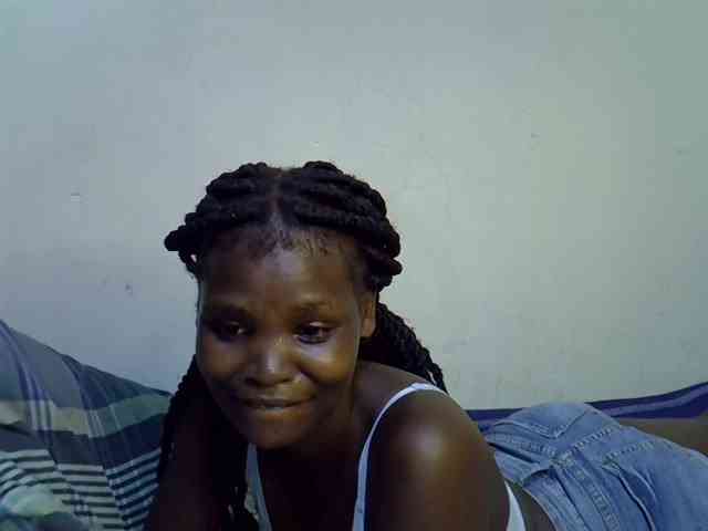 Cute-aliyah webcam