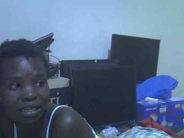 Cute-aliyah webcam