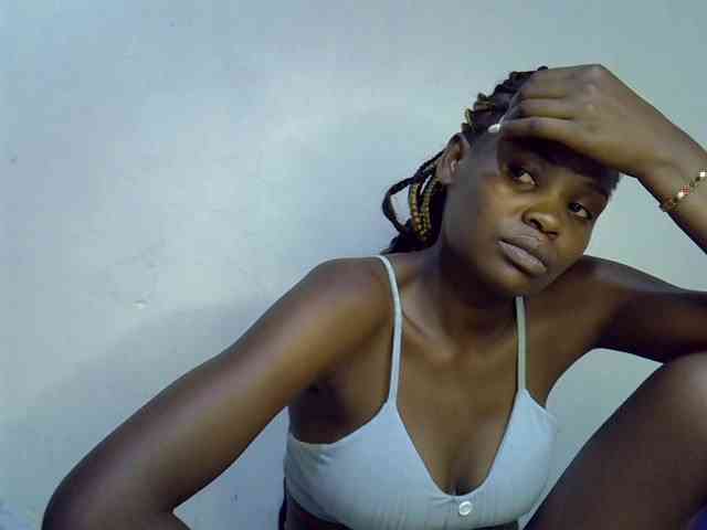 Cute-aliyah webcam