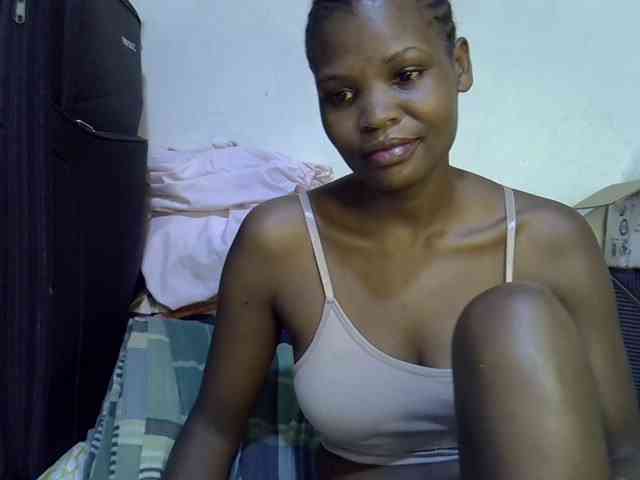 Cute-aliyah webcam