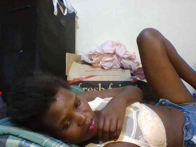 Cute-aliyah webcam