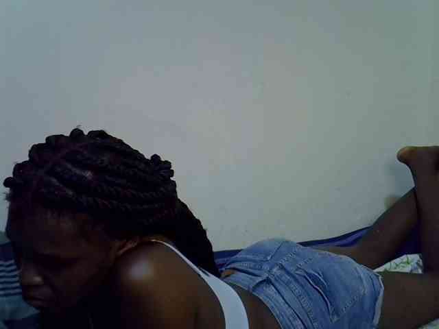 Cute-aliyah webcam