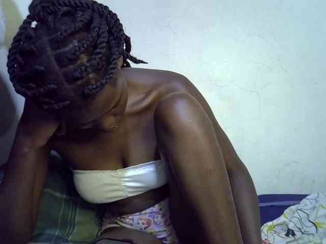 Cute-aliyah webcam