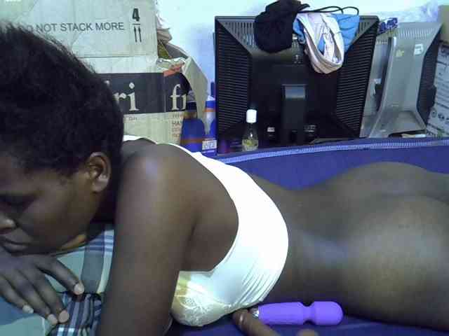 Cute-aliyah webcam