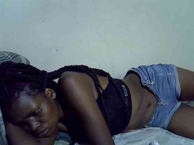 Cute-aliyah webcam