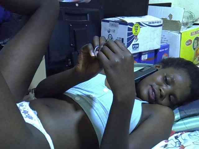 Cute-aliyah webcam
