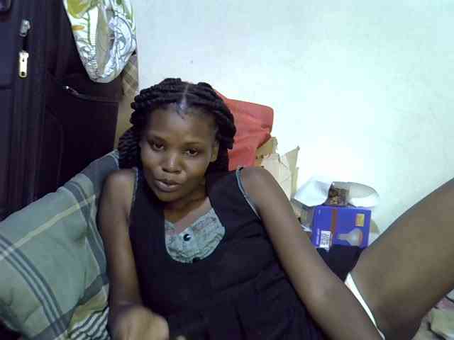 Cute-aliyah webcam
